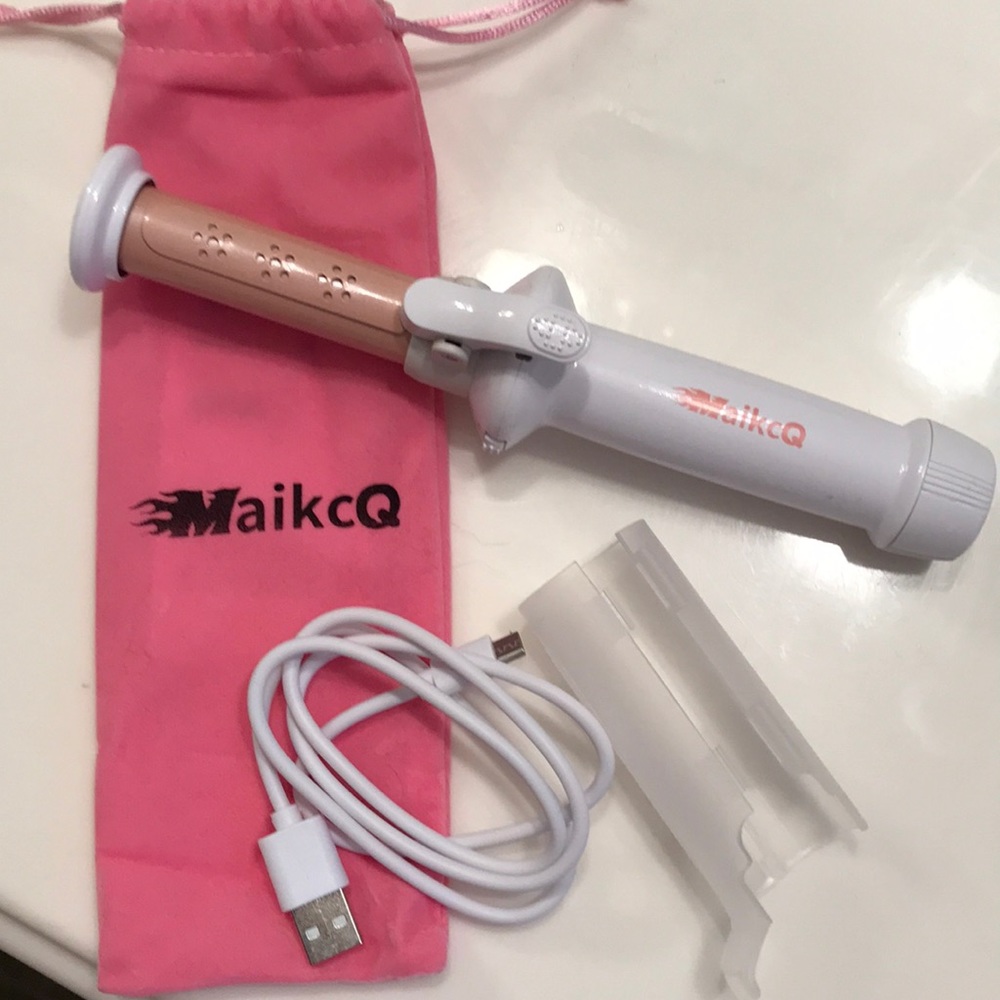 White and Gold Hair Curler